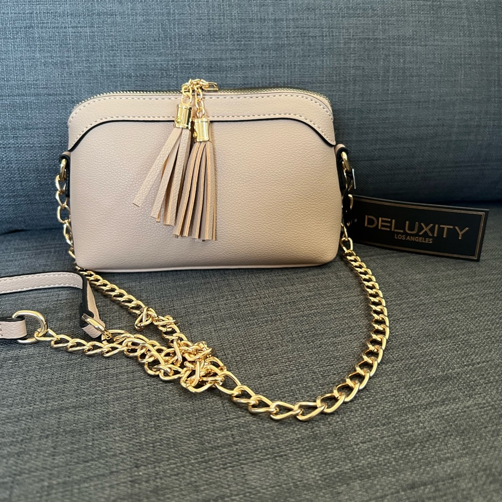 NWT DELUXITY LOS ANGELES CROSSBODY SHOULDER BAG